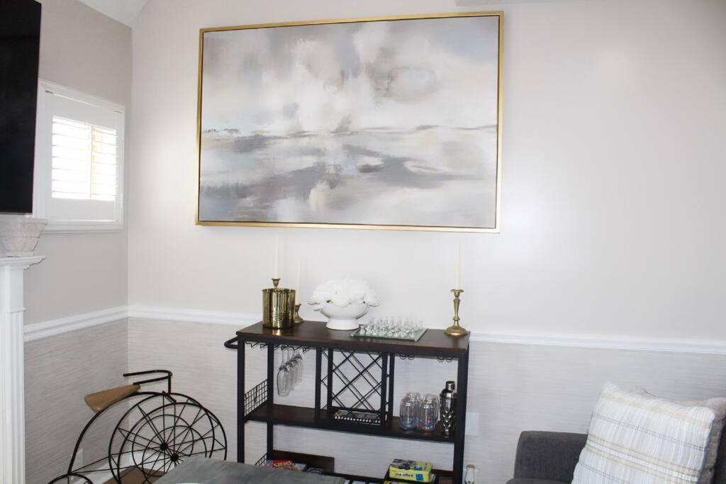 Cozy French Style Villa- 3 Bed-Casino-Pools-Jacuzzi 노위치 외부 사진